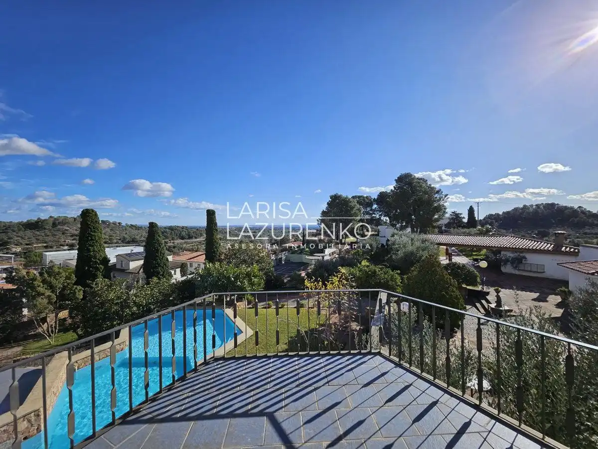 Vista exterior de Casa o chalet en venta en Riudecanyes con Aire acondicionado, Calefacción y Terraza