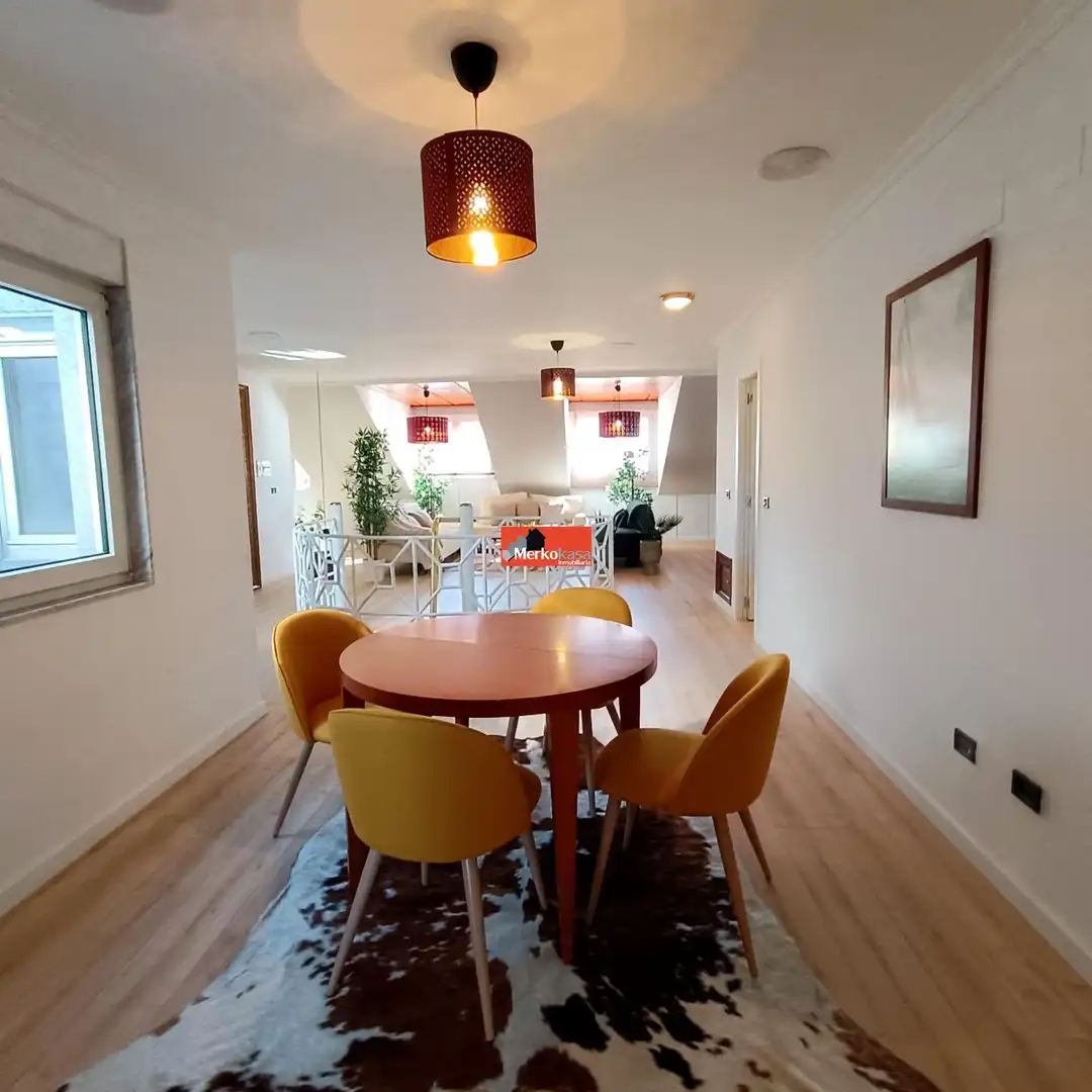 Comedor de Dúplex de alquiler en Lugo con Calefacción, Terraza y Trastero