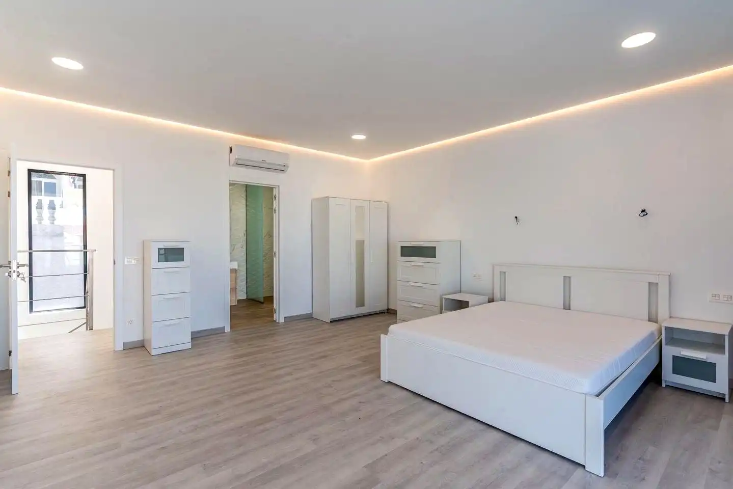 Dormitori de Casa o xalet en venda en Adeje amb Jardí privat, Terrassa i Piscina