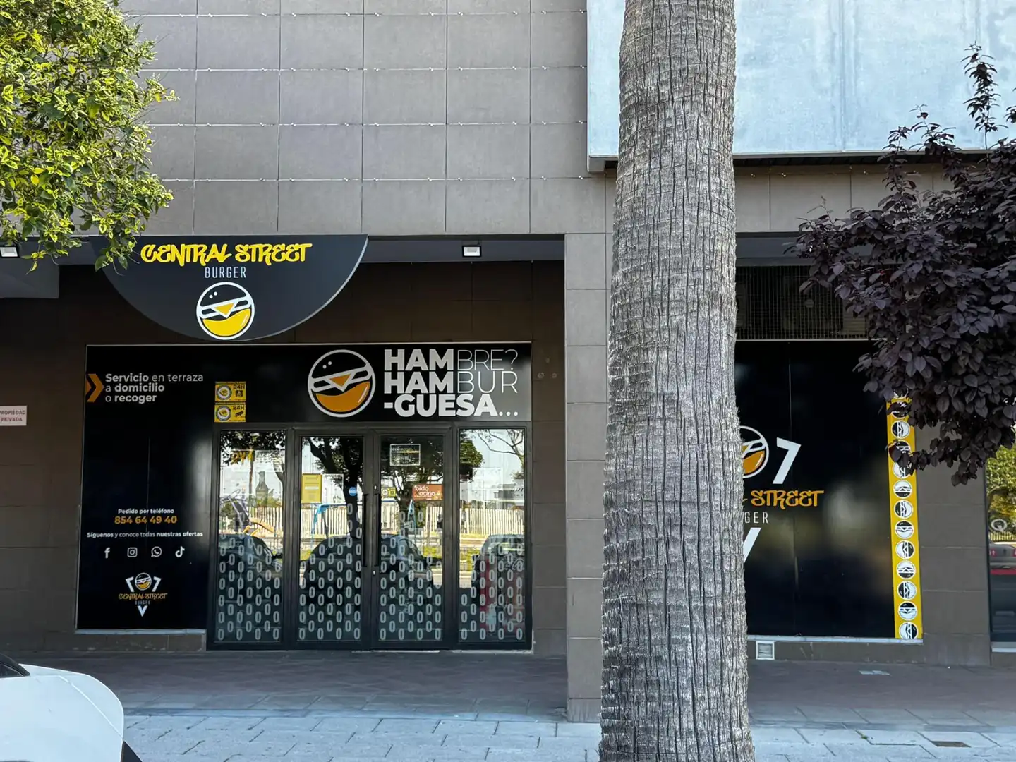 Exterior view of Commercial properties for sale in Dos Hermanas