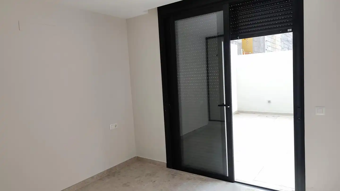 Erdgeschosswohnung mit Aufzug zum Verkauf in Playa de San Juan, imagen 9