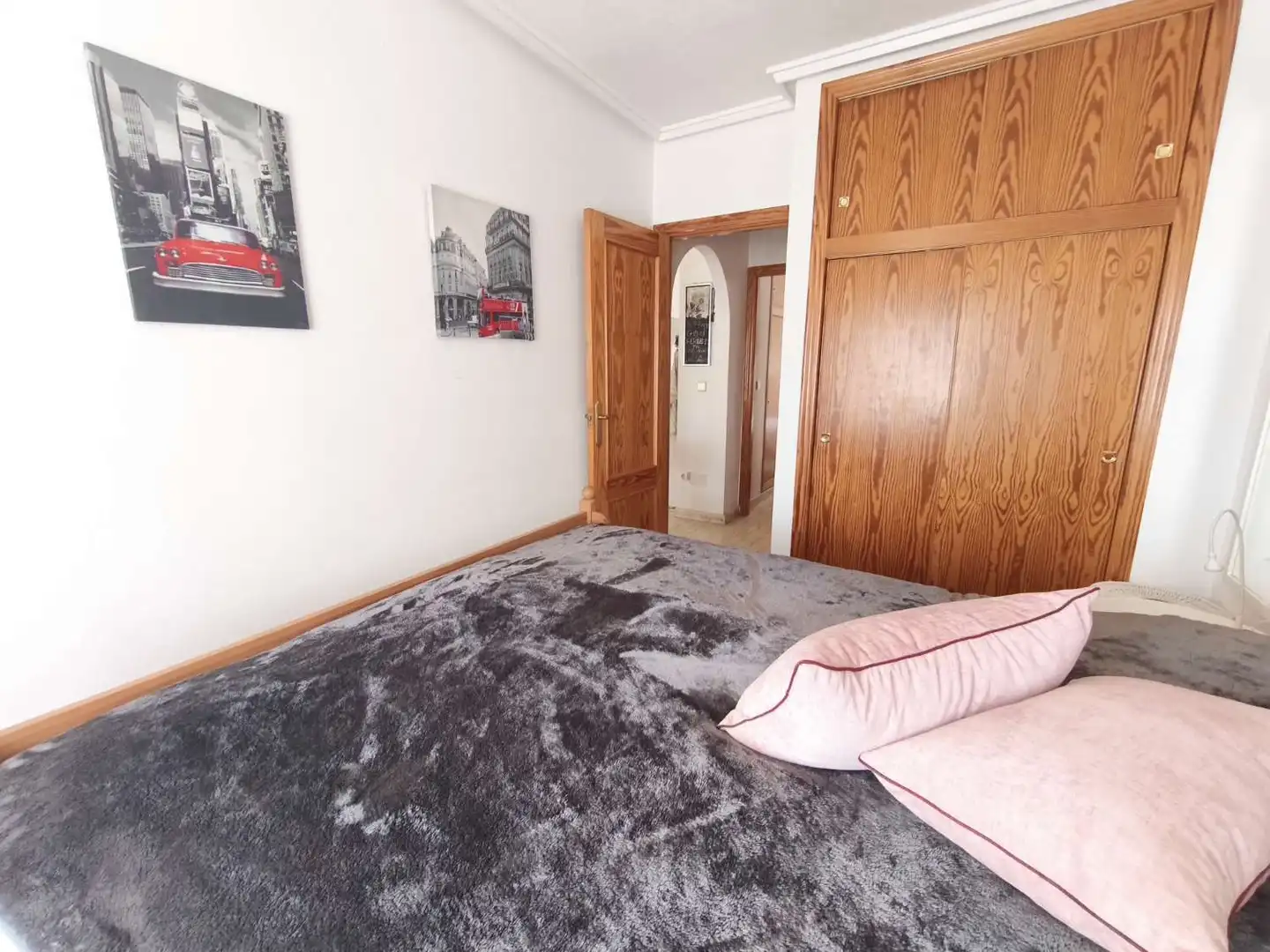 Dormitori de Apartament en venda en Orihuela amb Aire condicionat, Moblat i Internet