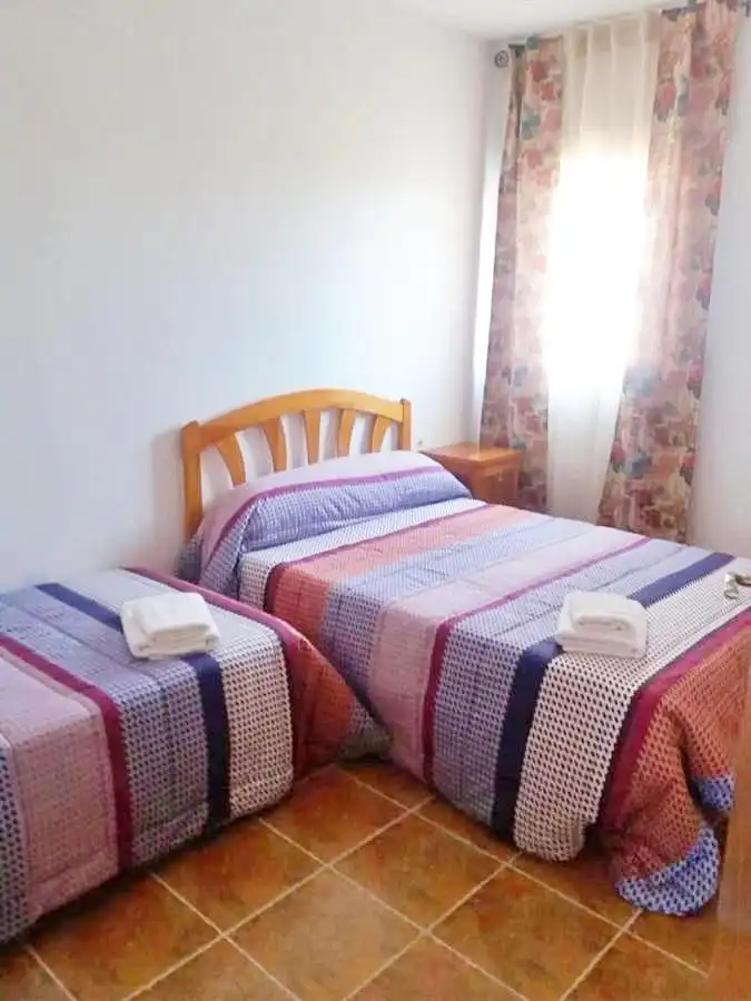 Habitación de Casa o chalet en venta en Alcalá del Júcar con Aire acondicionado, Jardín privado y Terraza