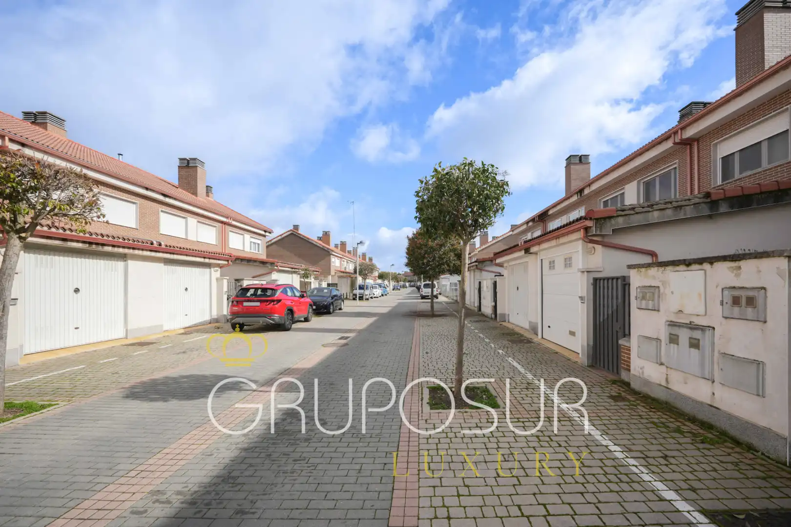 Vista exterior de Casa adosada en venta en Boecillo con Calefacción, Jardín privado y Parquet