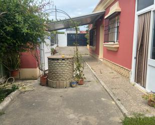 Exterior view of Country house for sale in El Puerto de Santa María  with Private garden and Storage room