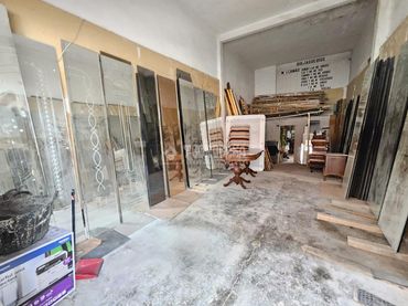 Local comercial en venda a Carabanchel