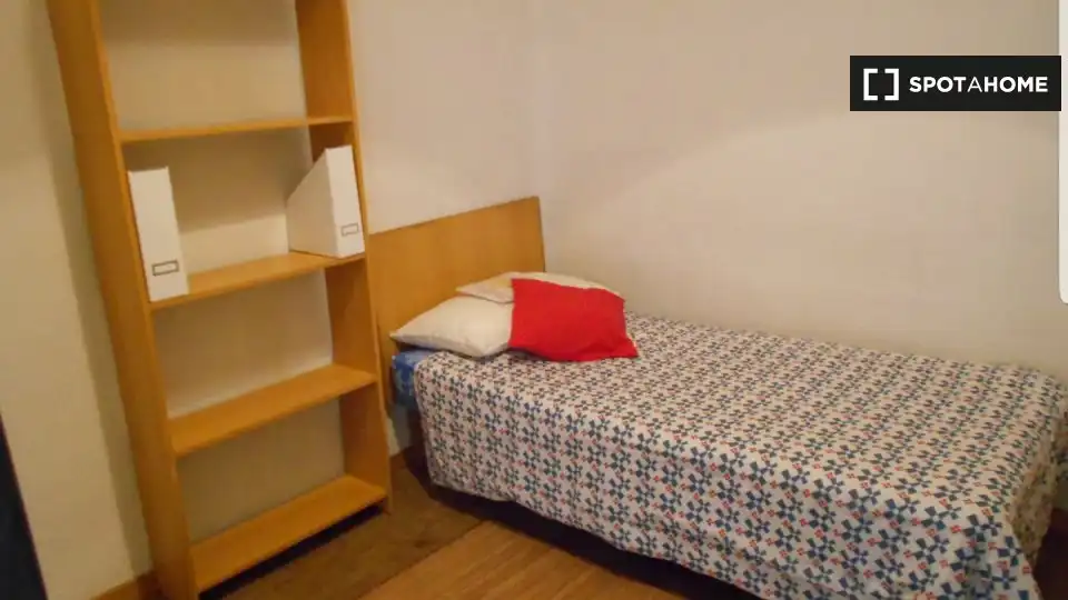 Habitación de Piso para compartir en Madrid con Aire acondicionado, Calefacción y Terraza