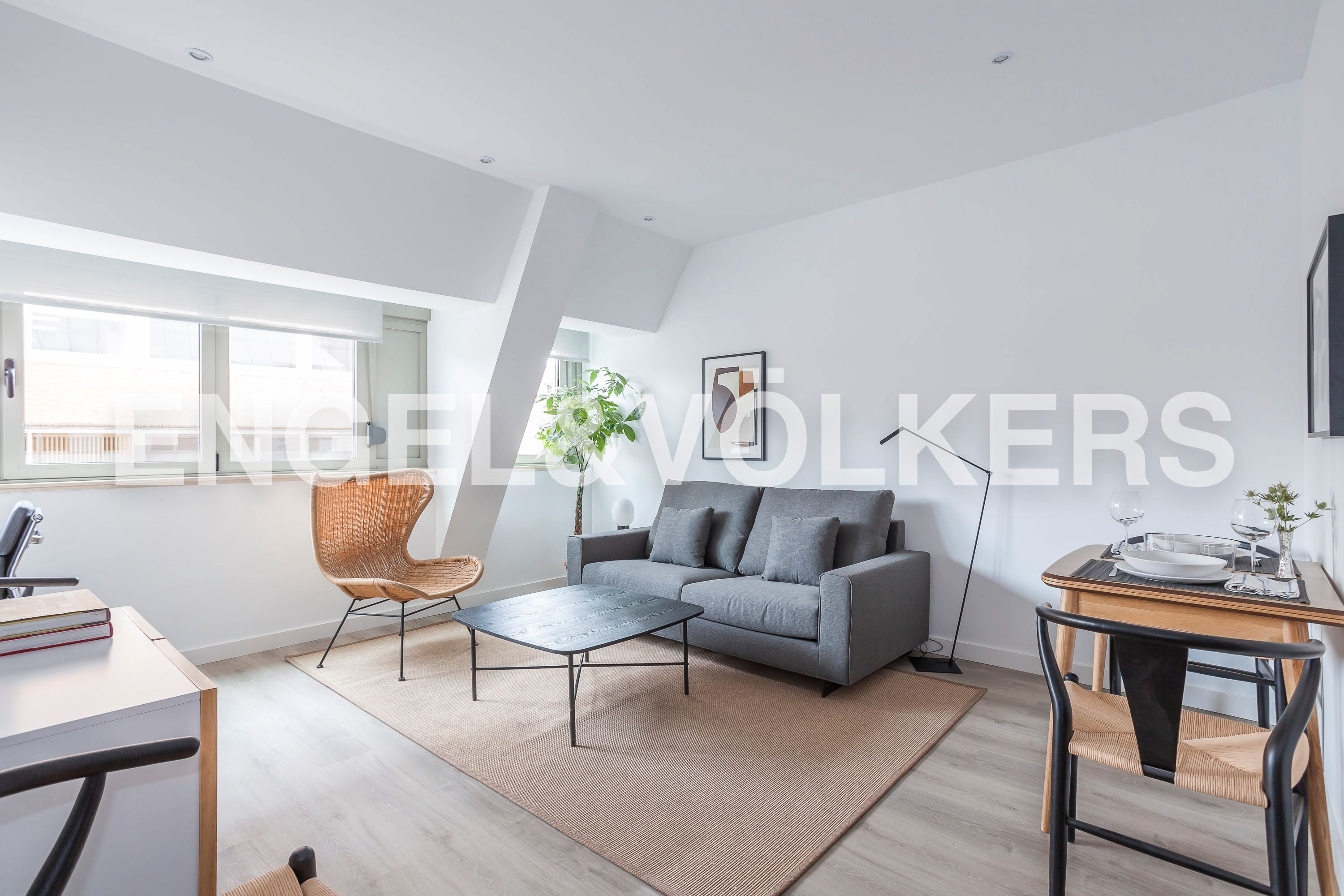 Living room of Flat for rent in  Madrid Capital  with Air Conditioner, Heating and Furnished