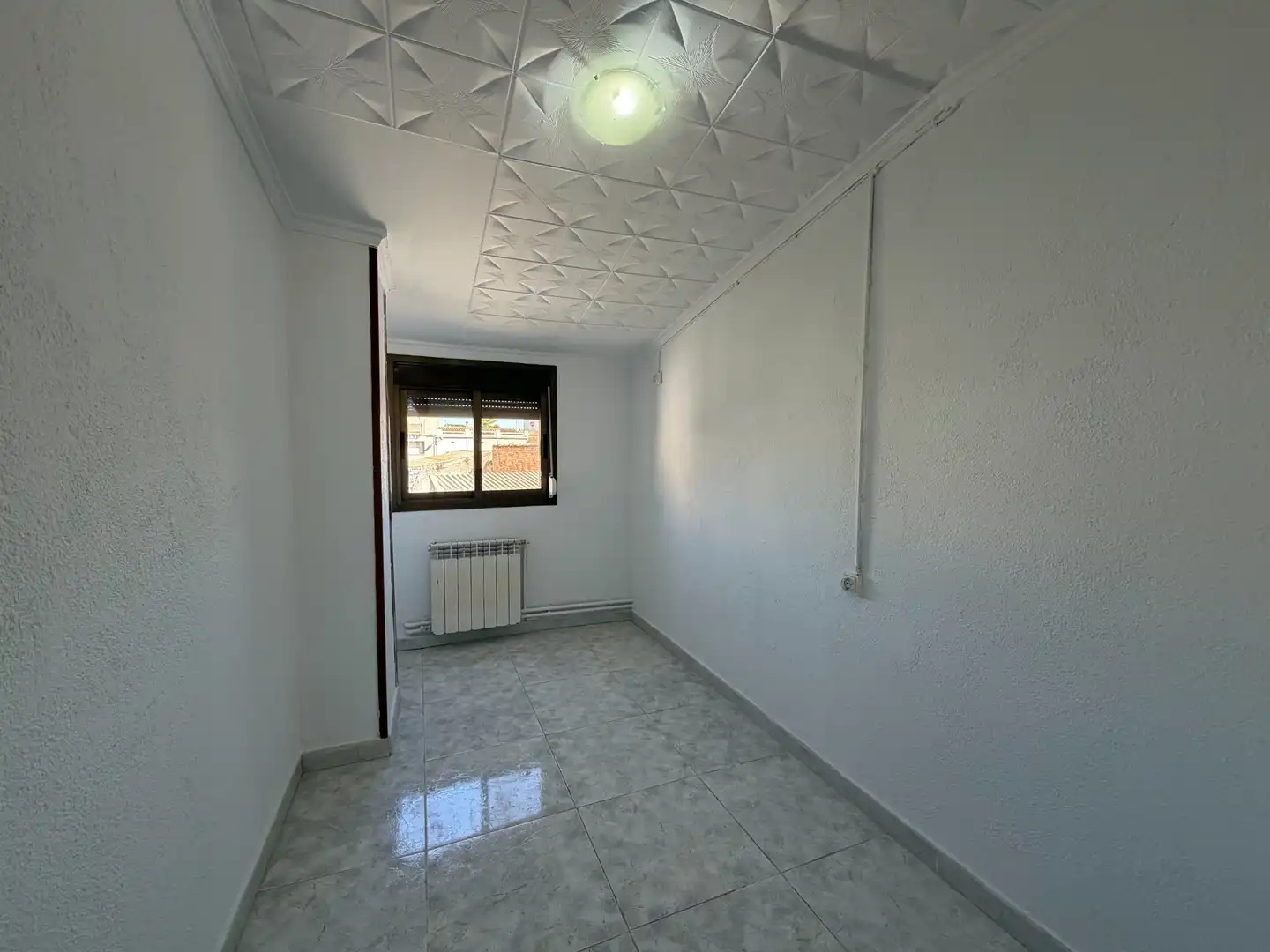 Schlafzimmer von Einfamilien-Reihenhaus zum Verkauf in Santa Margarida I Els Monjos mit Heizung, Terrasse und Ofen