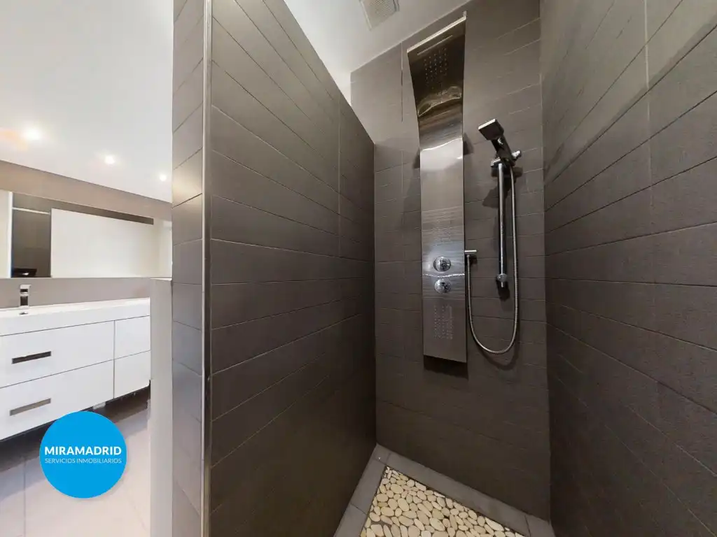 Baño de Casa o chalet en venta en Paracuellos de Jarama con Piscina
