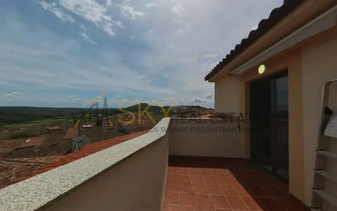 Terrace of Flat for sale in Cuacos de Yuste  with Terrace, Storage room and Furnished