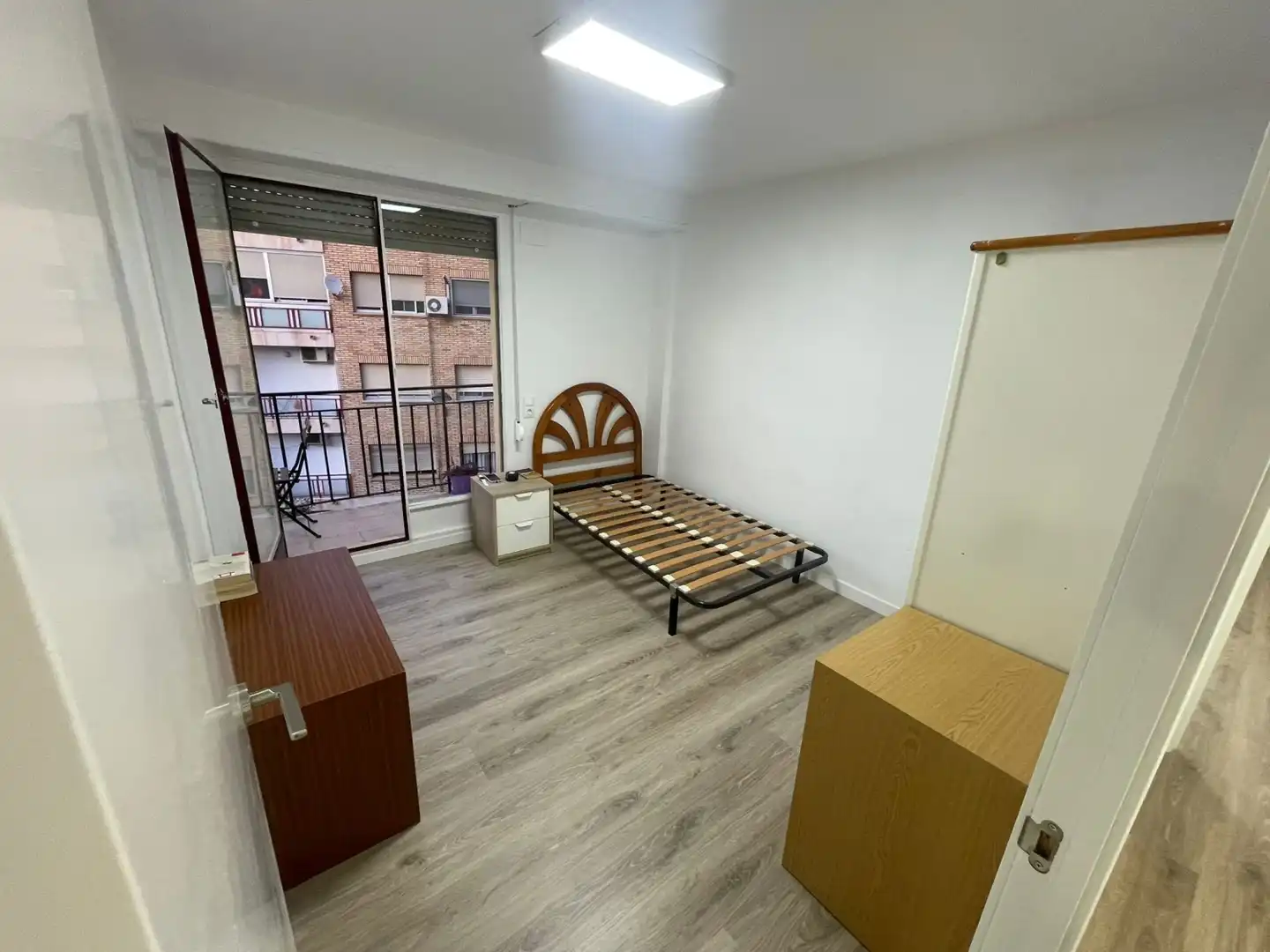 Bedroom of Flat for rent in Valencia  with Air Conditioner, Heating and Terrace