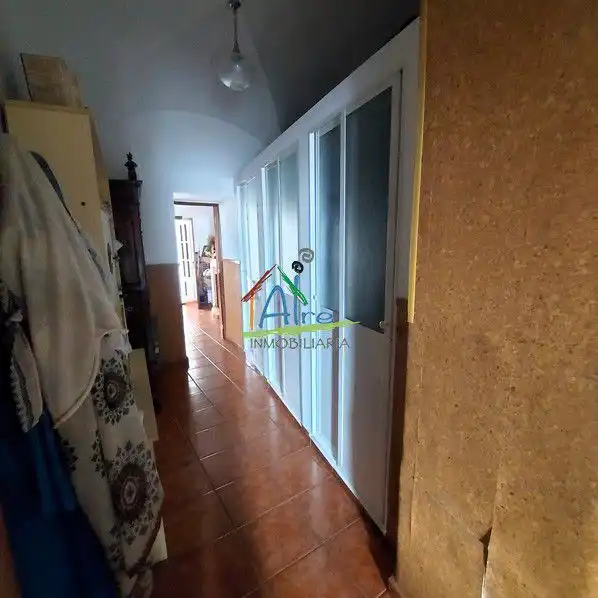 Casa adosada en venta en Cala con Terraza, Trastero y Amueblado