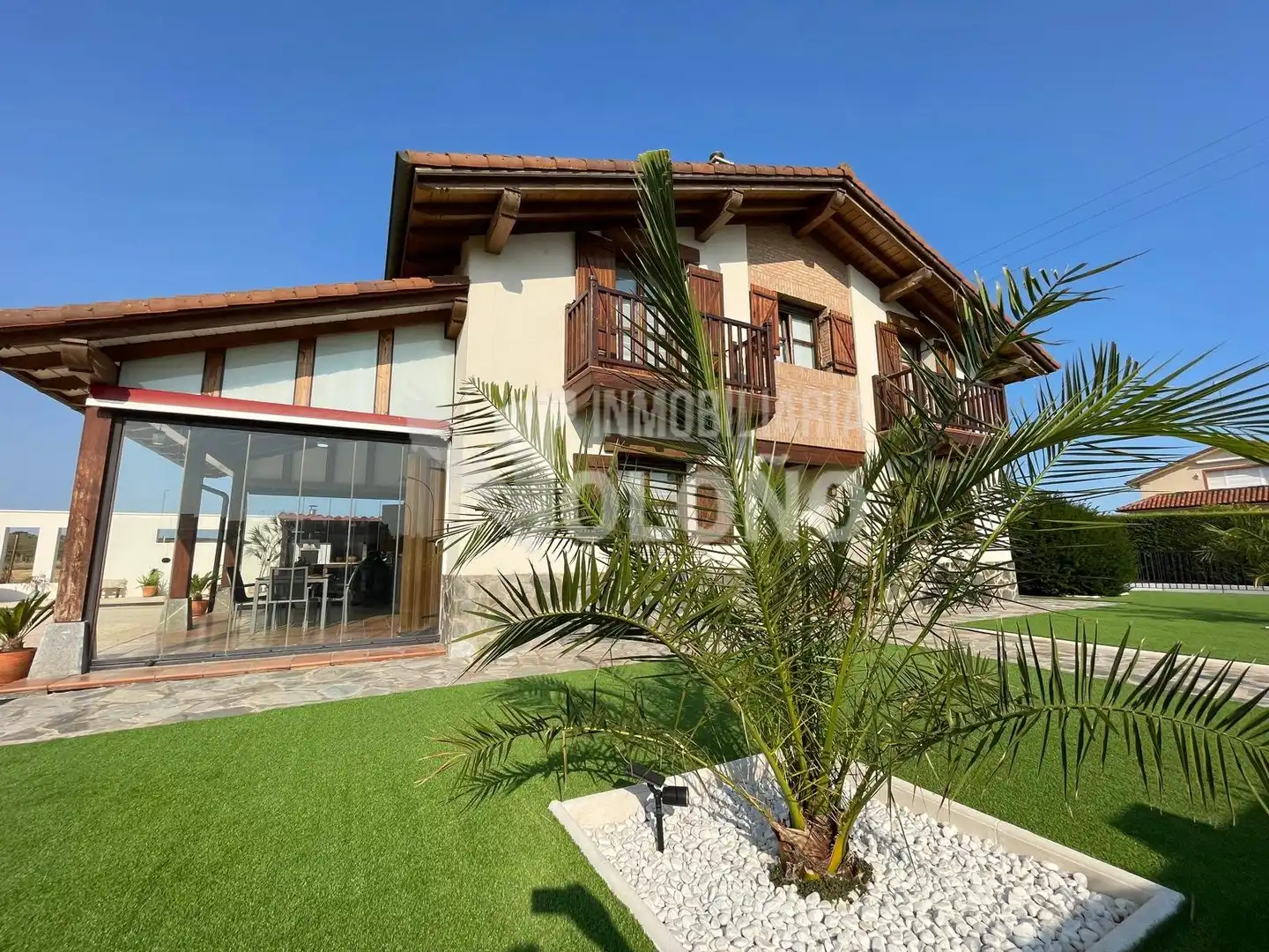 Vista exterior de Casa o chalet en venta en Cuzcurrita de Río Tirón con Calefacción, Jardín privado y Parquet