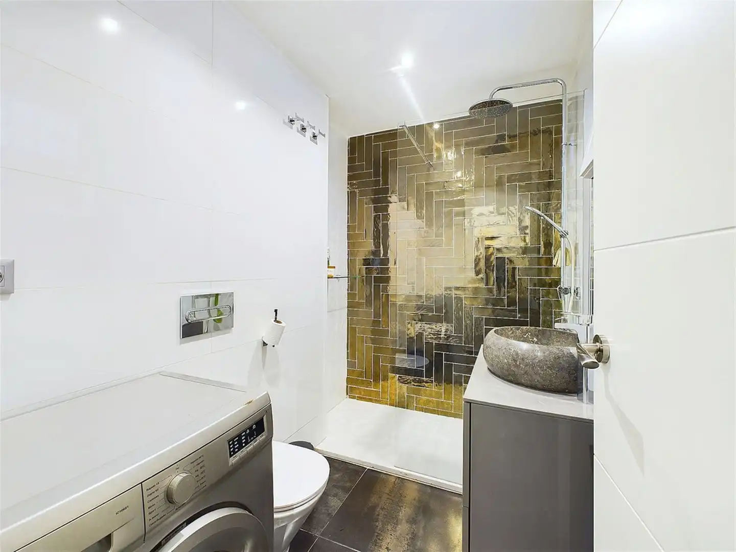 Bany de Apartament en venda en Estepona amb Aire condicionat i Terrassa