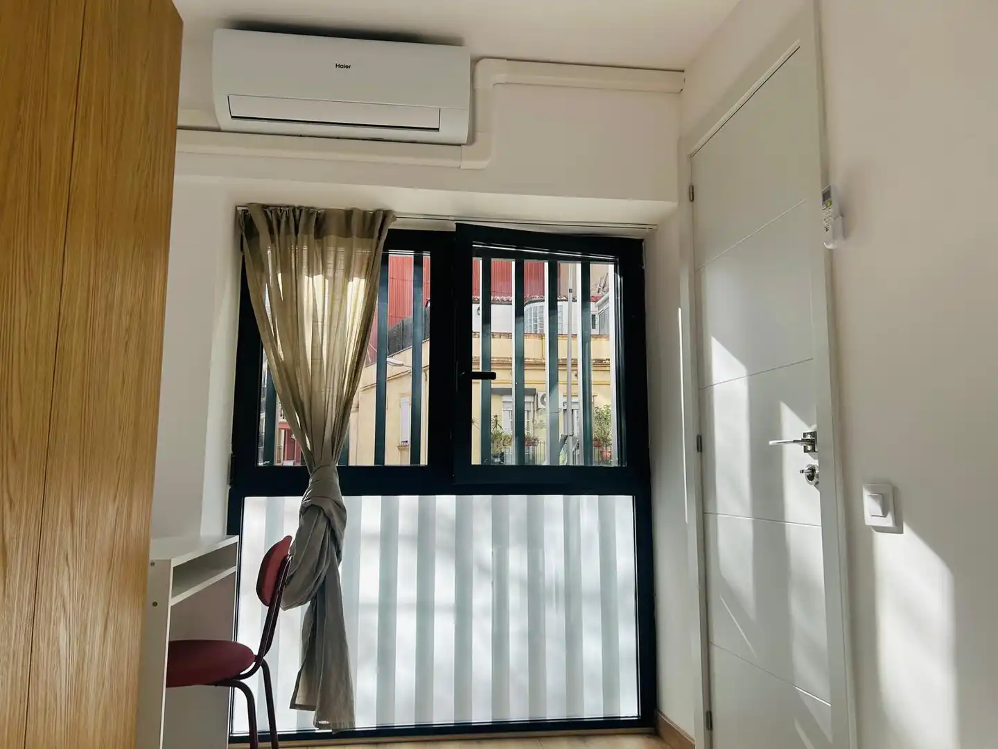 Terrassa de Estudi en venda en Barcelona amb Aire condicionat i Parquet