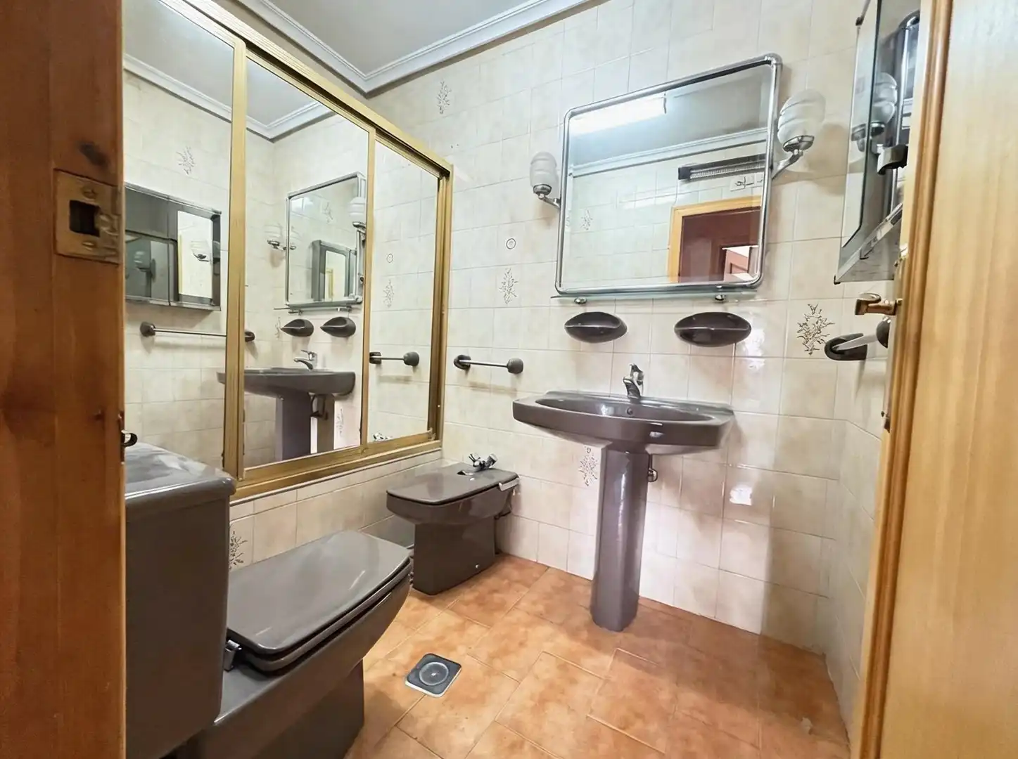 Bany de Àtic en venda en Jaén amb Terrassa
