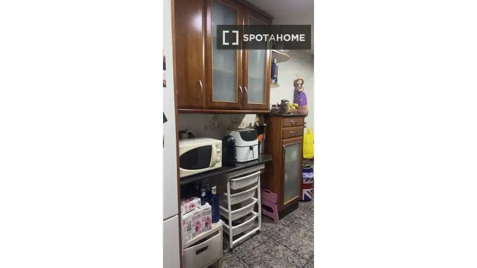 Kitchen of Flat for share in Valencia  with Air Conditioner, Heating and Terrace