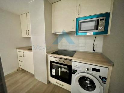 Kitchen of Flat for sale in Alcalá de Henares  with Air Conditioner, Heating and Parquet flooring