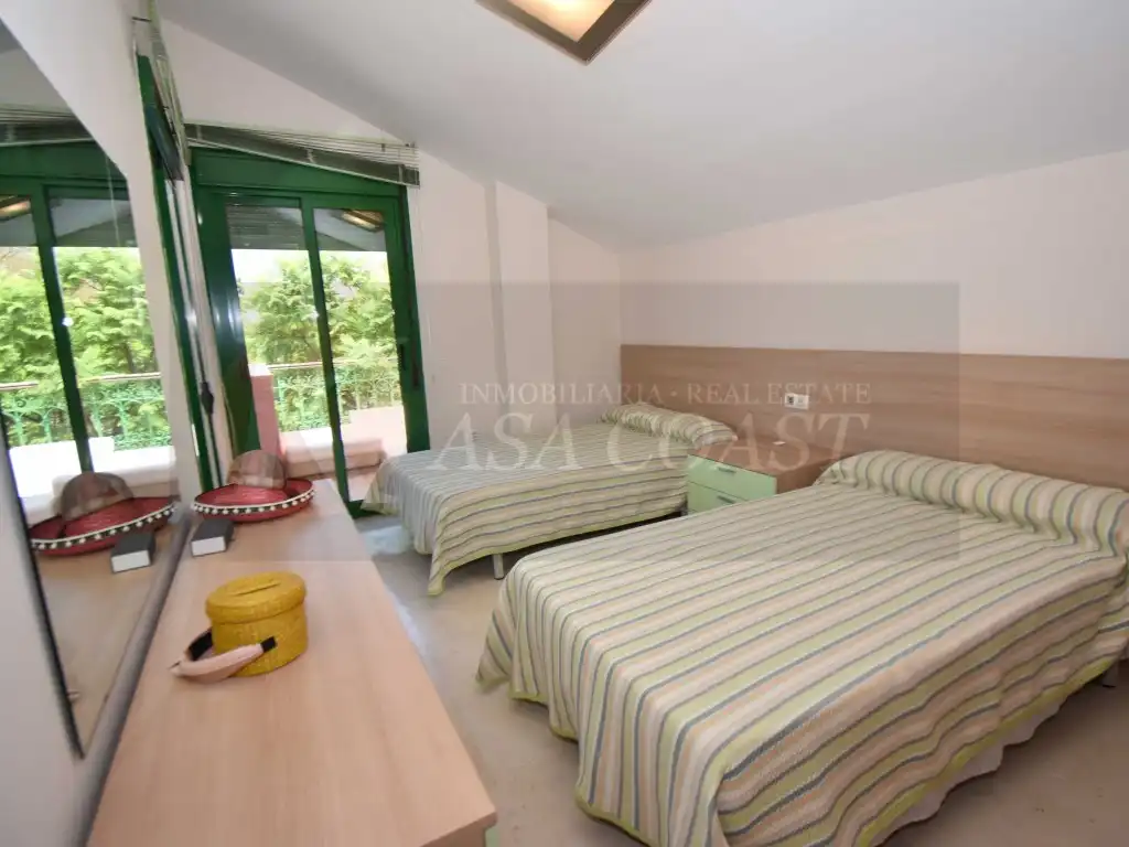 Habitación de Dúplex en venta en Fuengirola con Aire acondicionado, Jardín privado y Terraza