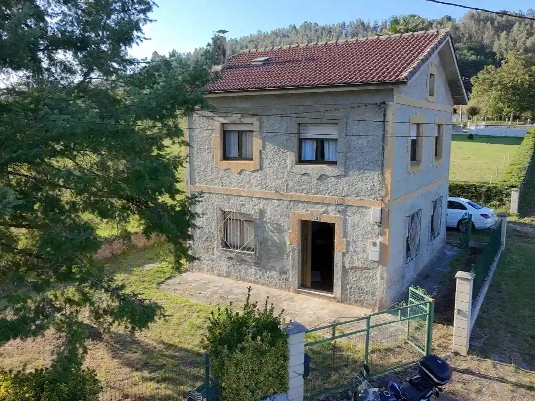 Vista exterior de Pis en venda en Nava