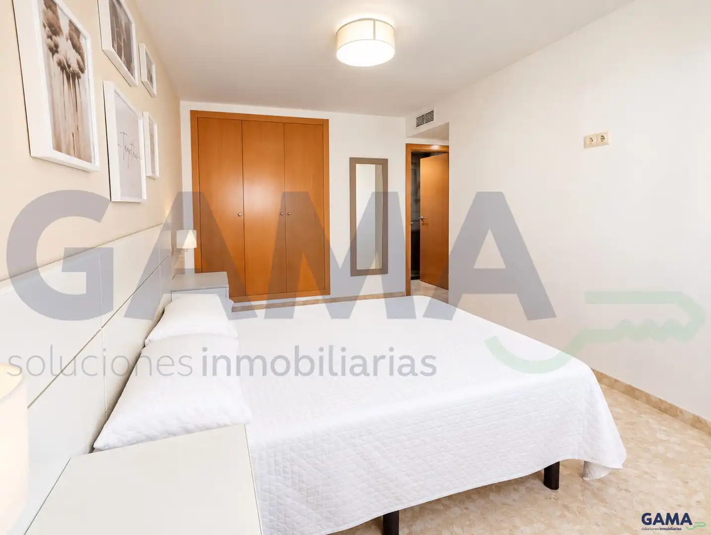Schlafzimmer von Wohnung zum Verkauf in Carcaixent mit Klimaanlage und Abstellraum