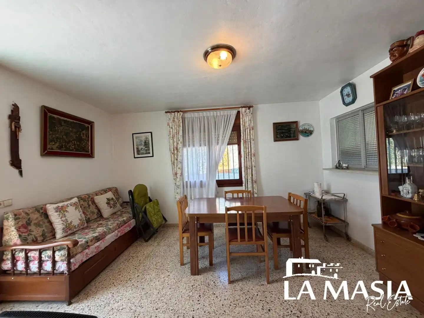 Sala d'estar de Casa o xalet en venda en Olivella amb Calefacció, Jardí privat i Terrassa
