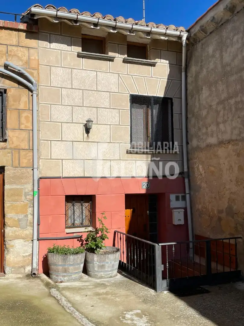 Vista exterior de Casa o chalet en venta en Casalarreina con Calefacción, Parquet y Amueblado