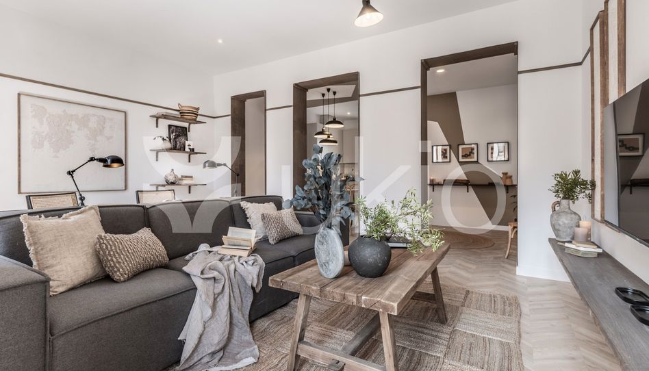 Apartamento de alquiler en Calle de San Andrés, Universidad - Malasaña - Imagen 2