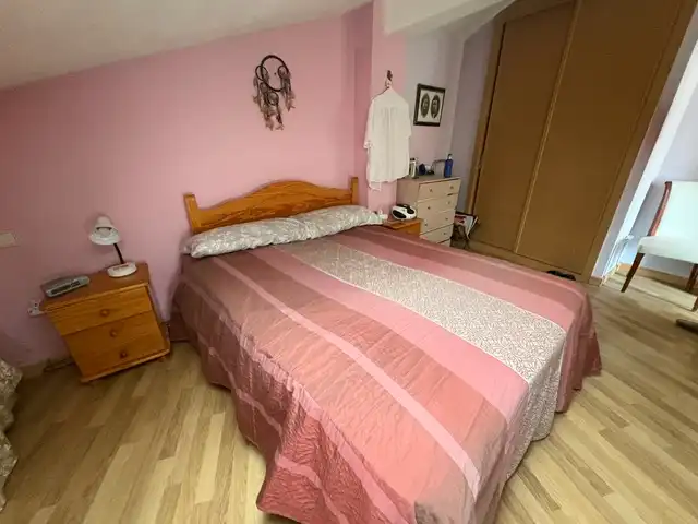 Habitación de Ático en venta en Guadalajara con Calefacción, Parquet y Terraza