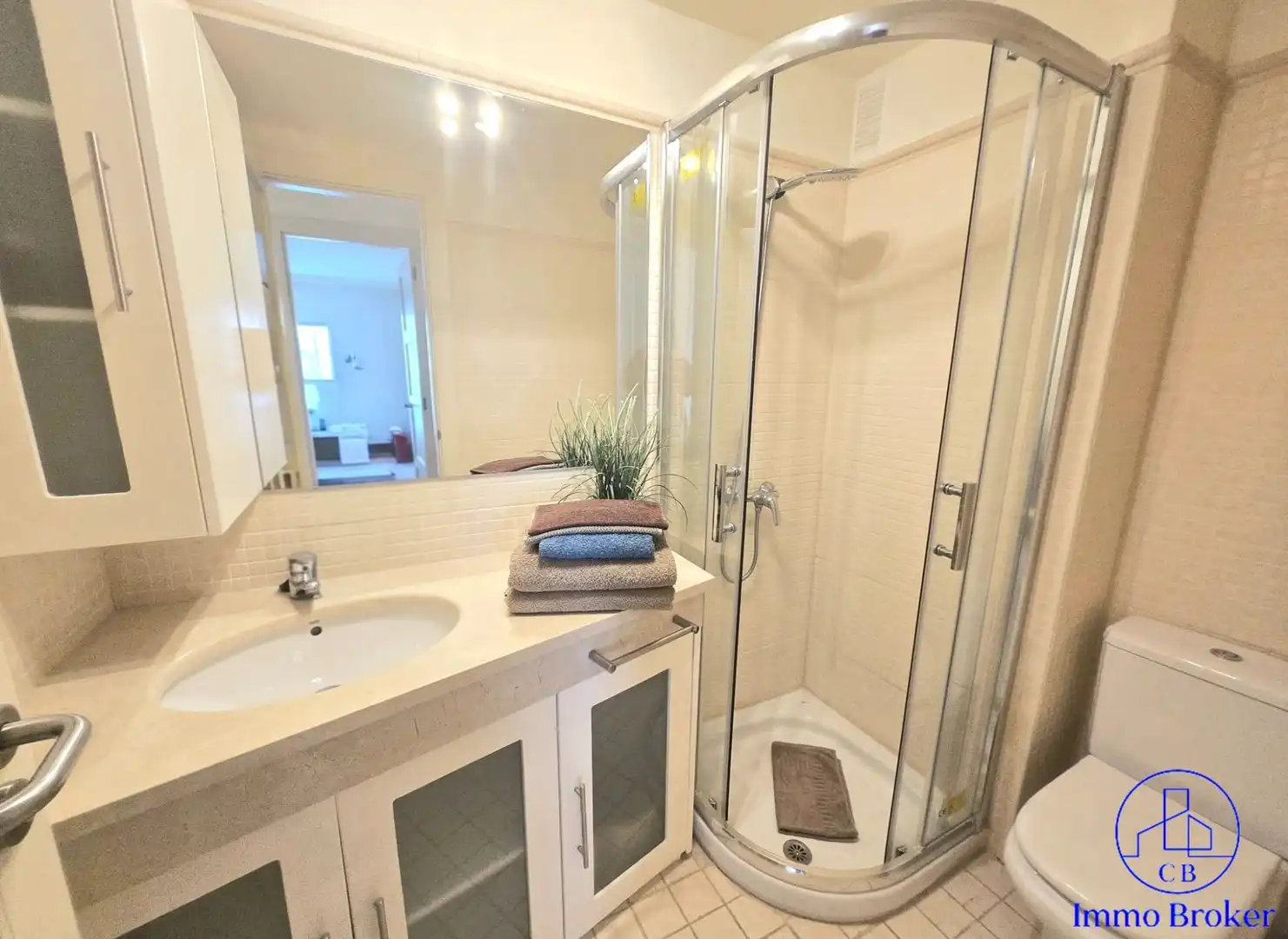Badezimmer von Dachboden zum Verkauf in Puerto de Santiago