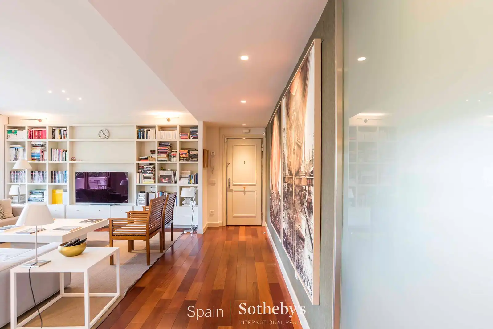 Sala d'estar de Apartament en venda en La Moraleja amb Aire condicionat, Calefacció i Terrassa