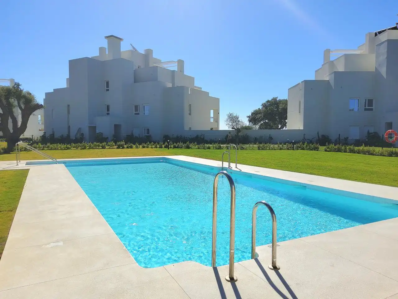 Piscina de Apartamento en venta en Sotogrande con Aire acondicionado, Terraza y Amueblado