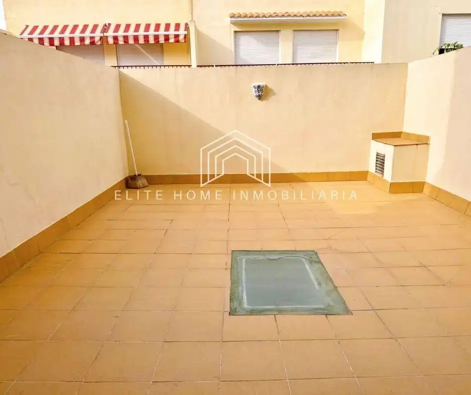 Detached homes for rent in Estación - Universidad