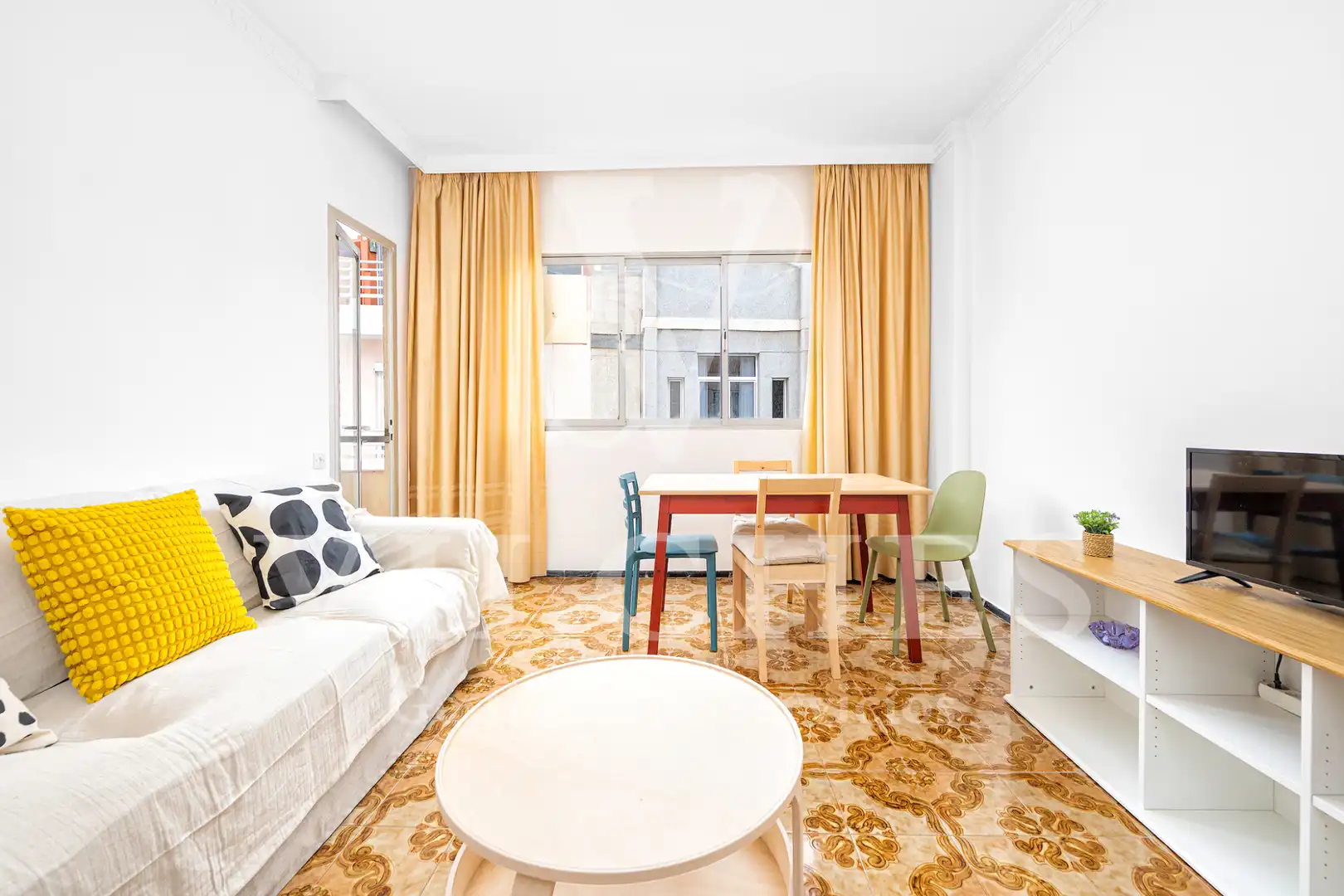 Living room of Flat for rent in Las Palmas de Gran Canaria  with Furnished and Balcony