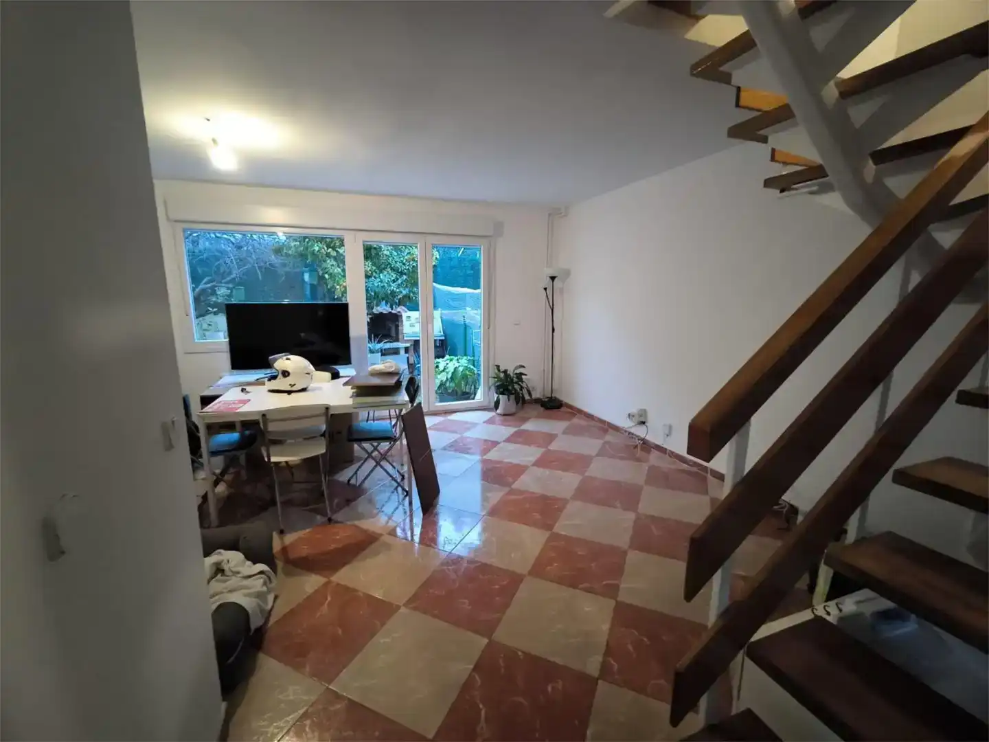 Sala de estar de Casa o chalet para compartir en San Sebastián de los Reyes con Jardín privado y Parquet