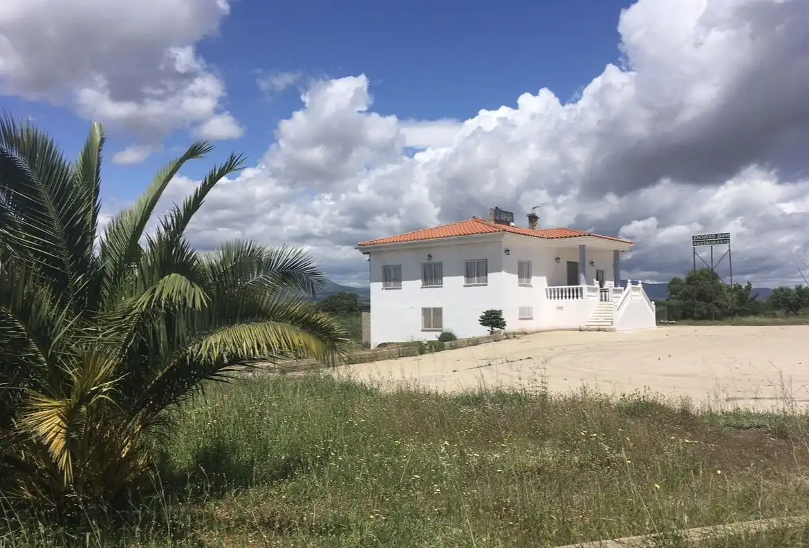 Vista exterior de Casa o xalet en venda en Cabanes amb Calefacció i Terrassa