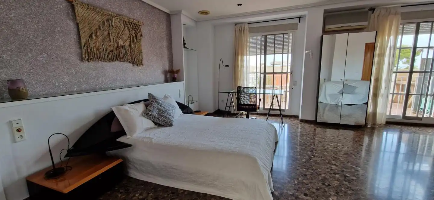 Habitació a Sevilla, Moncada