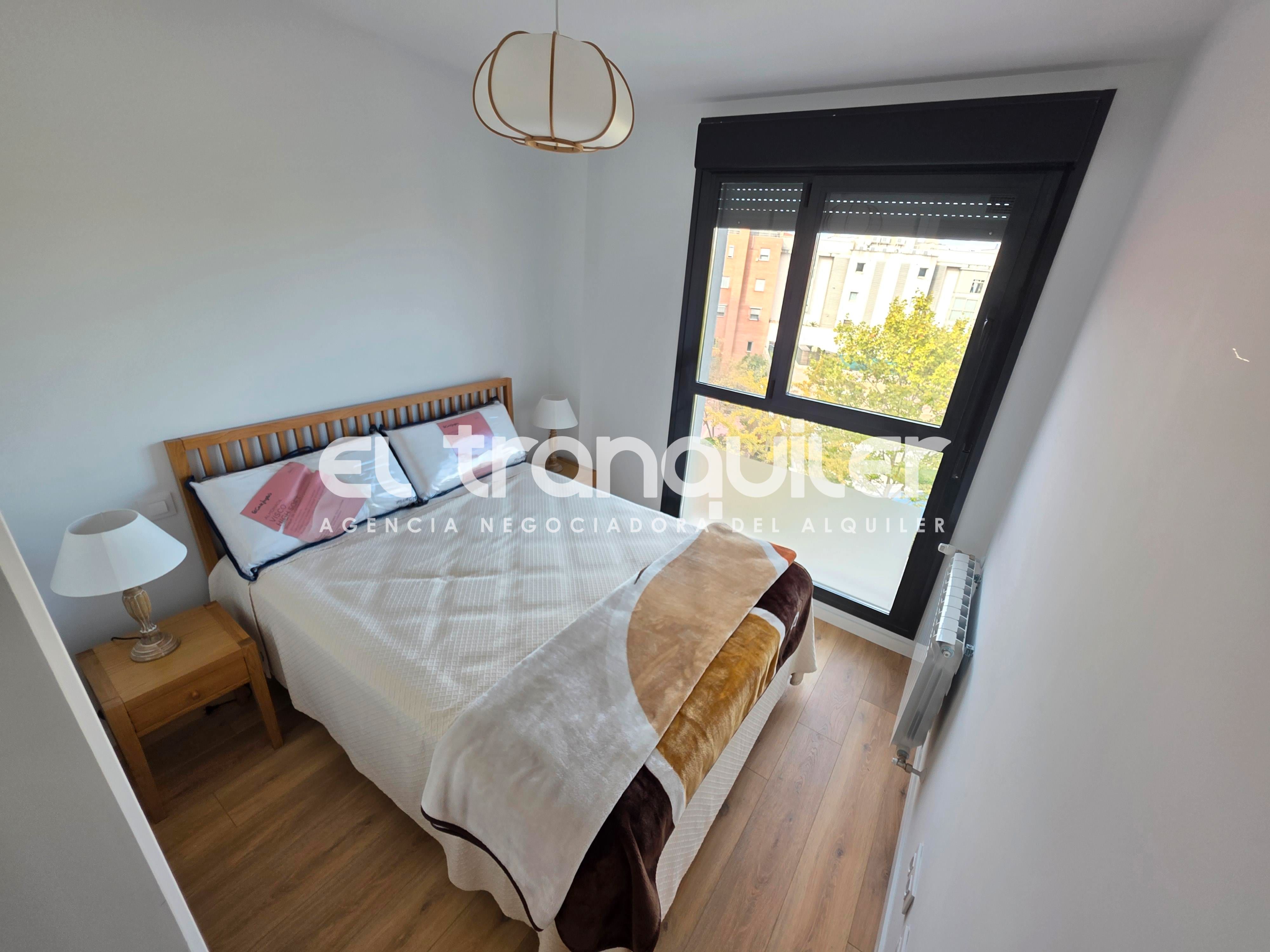Bedroom of Attic to rent in  Madrid Capital  with Air Conditioner, Terrace and Furnished