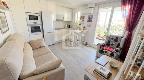 Foto 4 de Apartament en venda a Avenida Ramón y Cajal, Playa Bajadilla - Puertos, Marbella