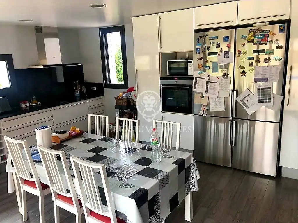 Cocina de Casa o chalet en venta en Sant Pere de Ribes con Aire acondicionado, Calefacción y Jardín privado