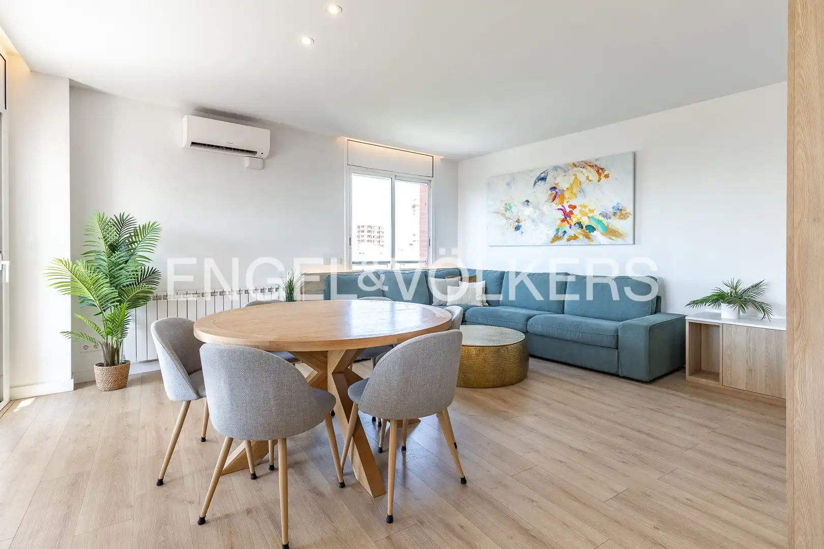 Sala de estar de Piso en venta en Sant Adrià de Besòs con Aire acondicionado, Calefacción y Parquet