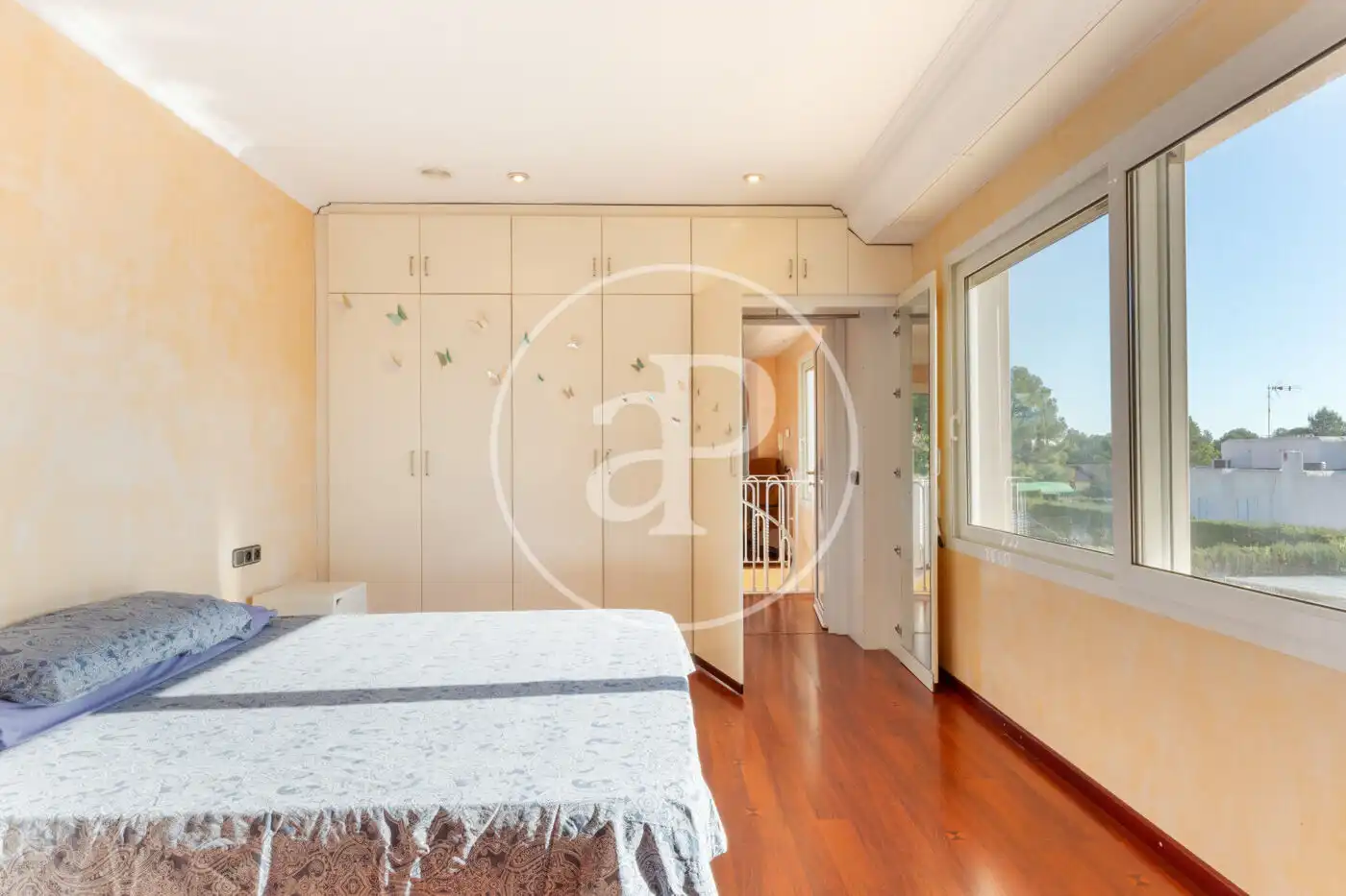 Habitación de Casa o chalet en venta en Serra con Aire acondicionado, Calefacción y Jardín privado