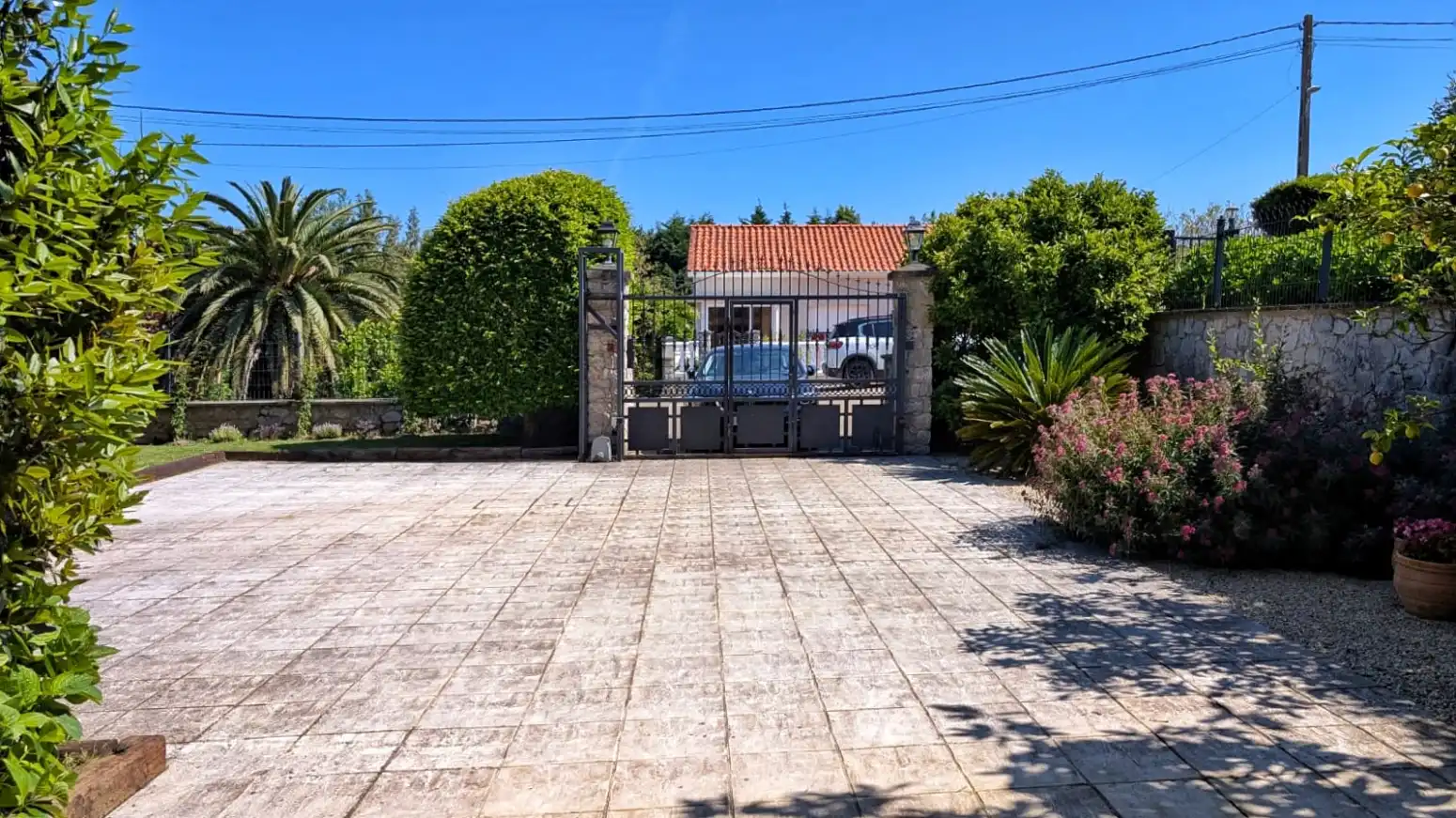 Vista exterior de Casa o chalet en venta en Alfoz de Lloredo con Calefacción, Terraza y Balcón