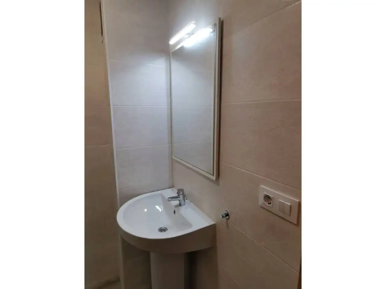 Badezimmer von Wohnung zur Miete in Valencia mit Balkon