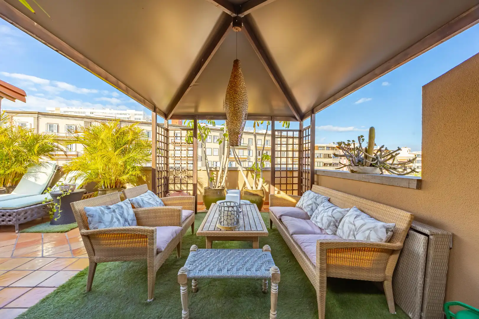 Terrassa de Casa o xalet en venda en Las Palmas de Gran Canaria amb Parquet, Terrassa i Traster