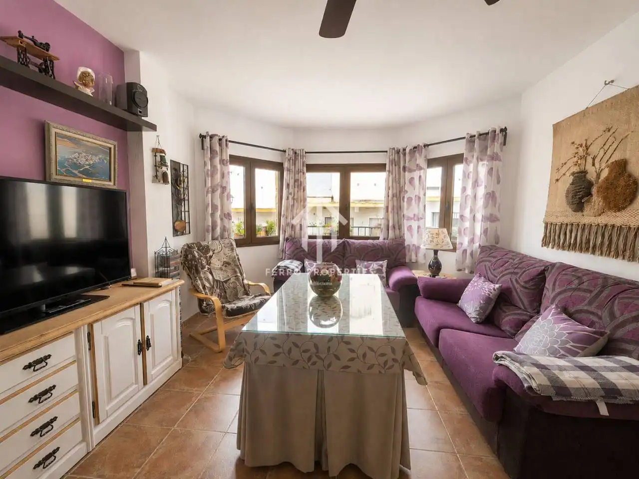 Sala d'estar de Casa o xalet en venda en Loja amb Jardí privat i Terrassa