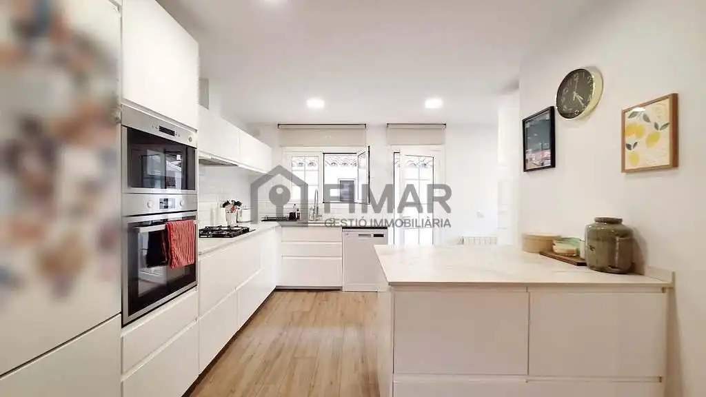 Cocina de Casa o chalet en venta en Vilassar de Dalt con Aire acondicionado, Calefacción y Jardín privado