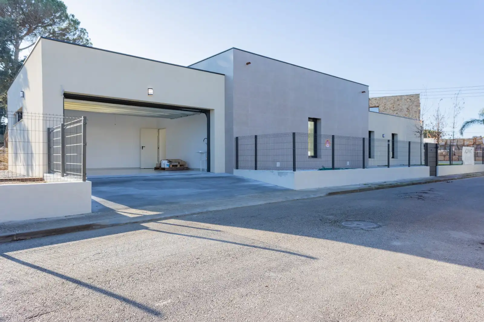 Vista exterior de Casa o chalet en venta en Llagostera con Aire acondicionado, Terraza y Trastero