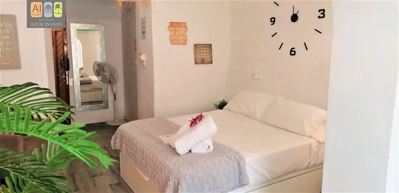 Habitación de Estudio de alquiler en Altea con Aire acondicionado y Amueblado